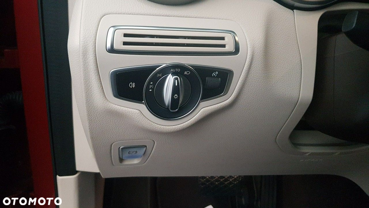 Mercedes-Benz GLC - 25