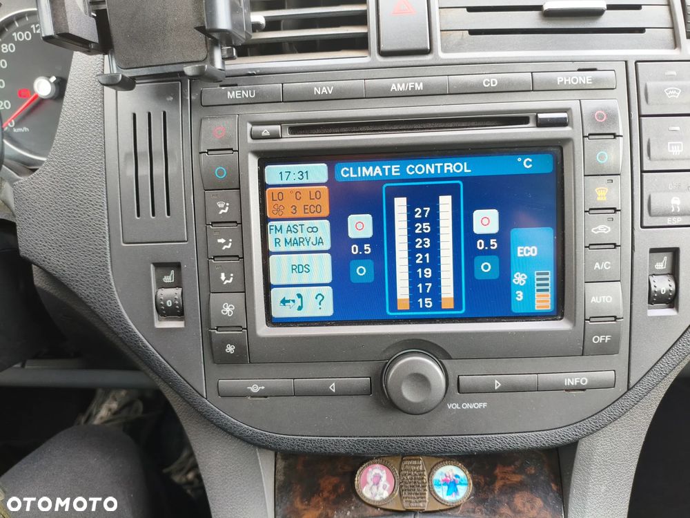 Ford Focus C-Max 2.0 TDCi Ghia - 20