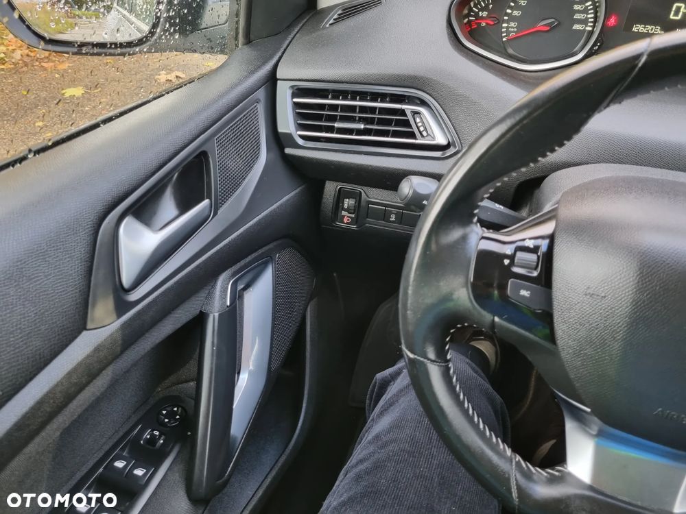 Peugeot 308 PureTech 110 Stop & Start Allure - 23