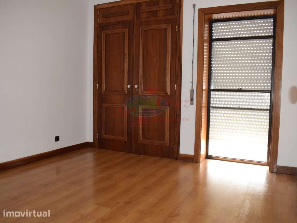 Apartamento T3 - Cruz de Celas - Grande imagem: 3/22