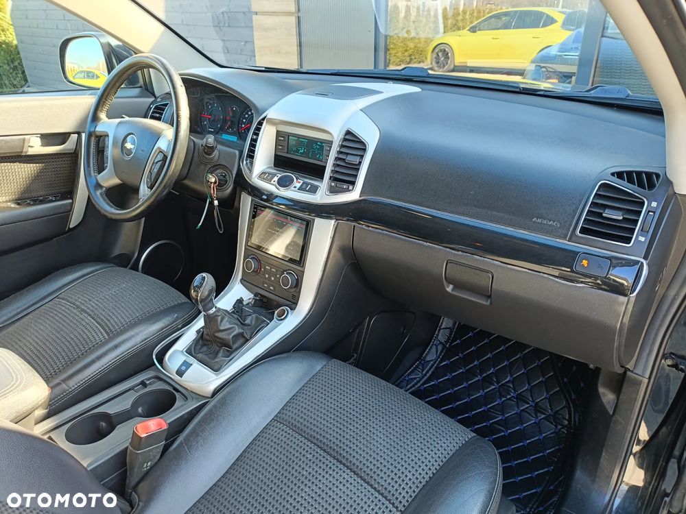 Chevrolet Captiva - 18