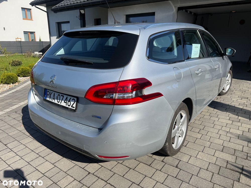 Peugeot 308 1.6 BlueHDi Allure S&S - 5