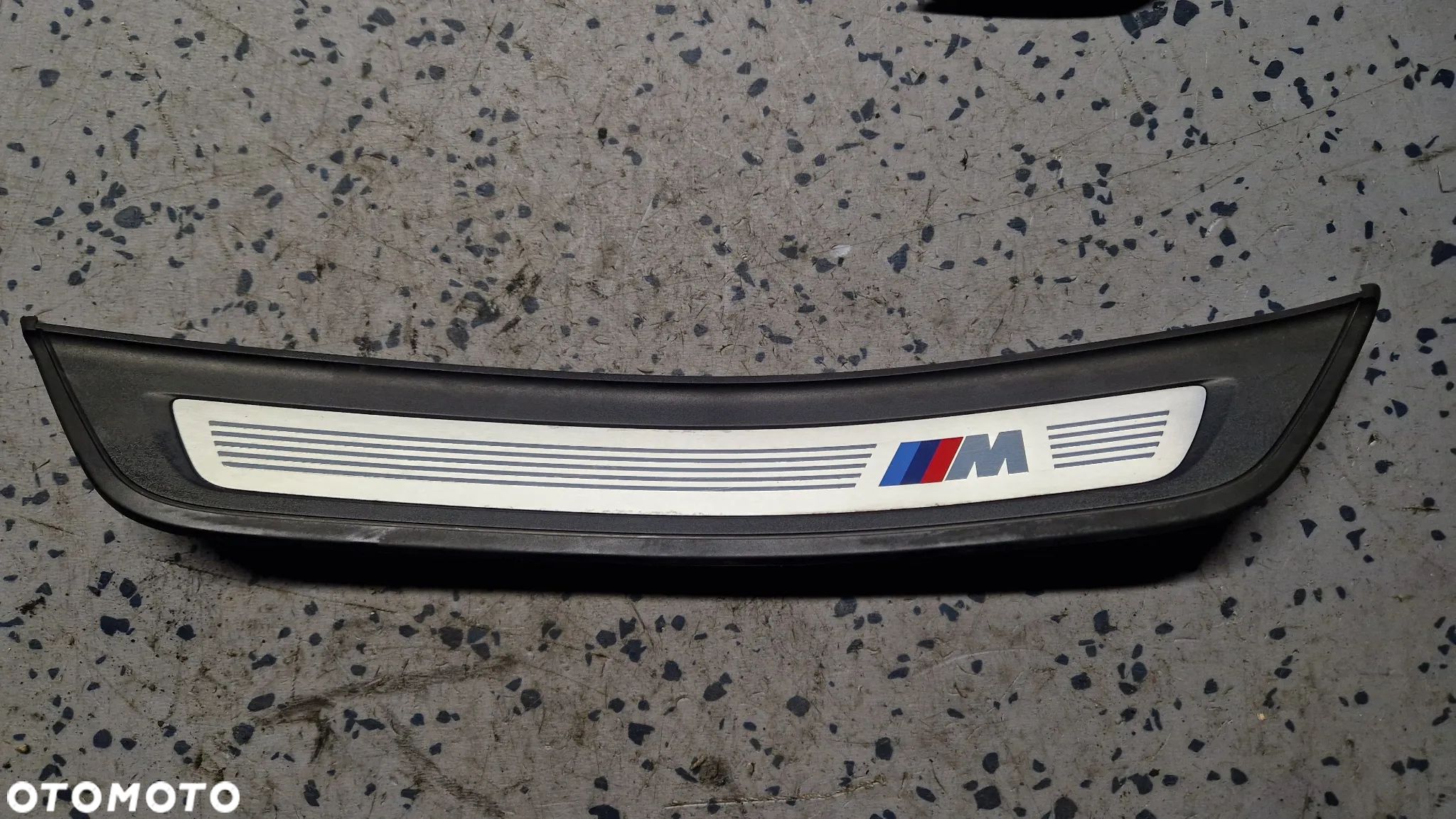 BMW G30 M PAKIET LISTWA NAKŁADKA PROGU PRAWY TYŁ 9447022 - 1