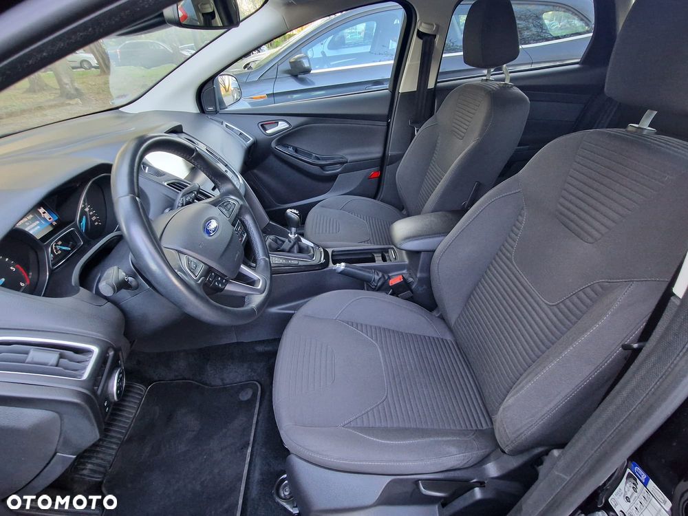 Ford Focus SW 2.0 TDCi Titanium ASS - 12