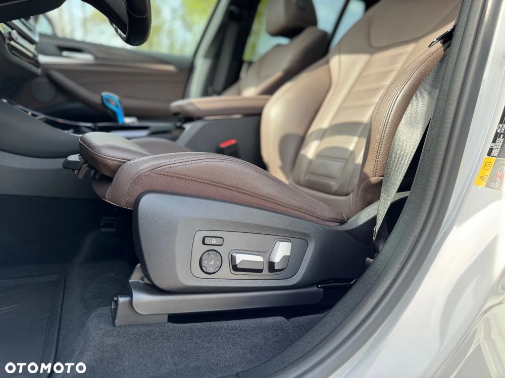 BMW iX3 80kWh Impressive - 28