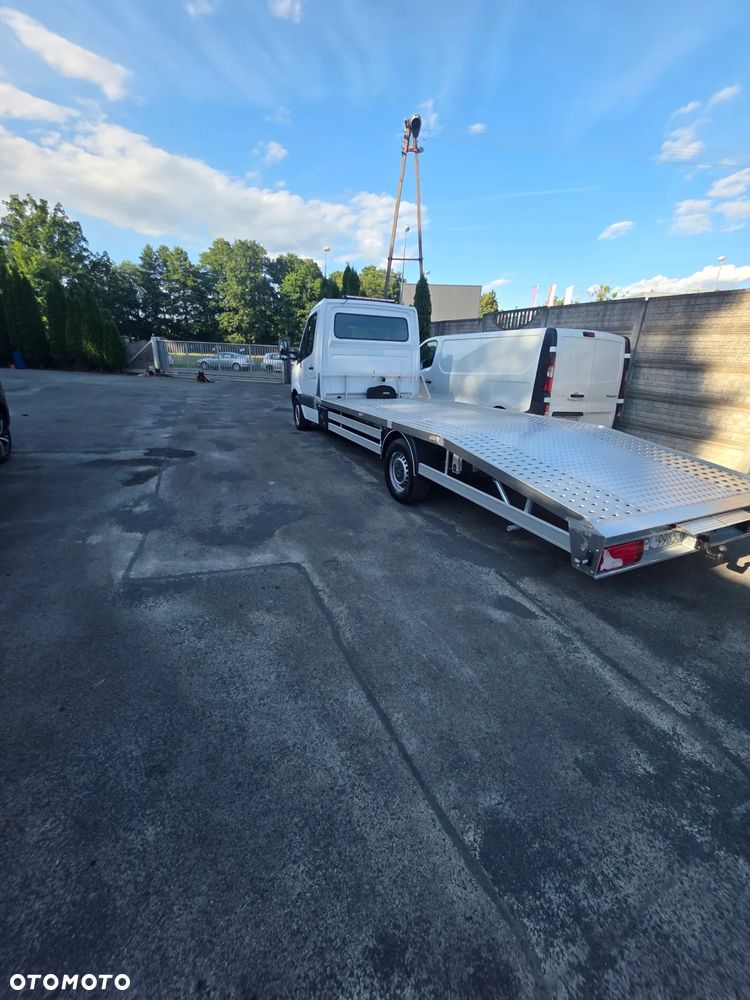 Mercedes-Benz Sprinter - 35