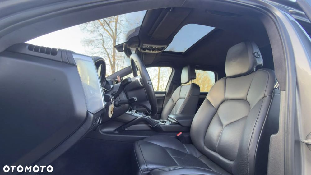 Porsche Cayenne - 13