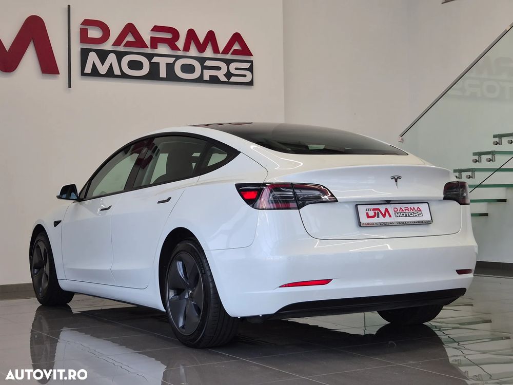 Tesla Model 3 Standard Reichweite Plus Hinterradantrieb - 5