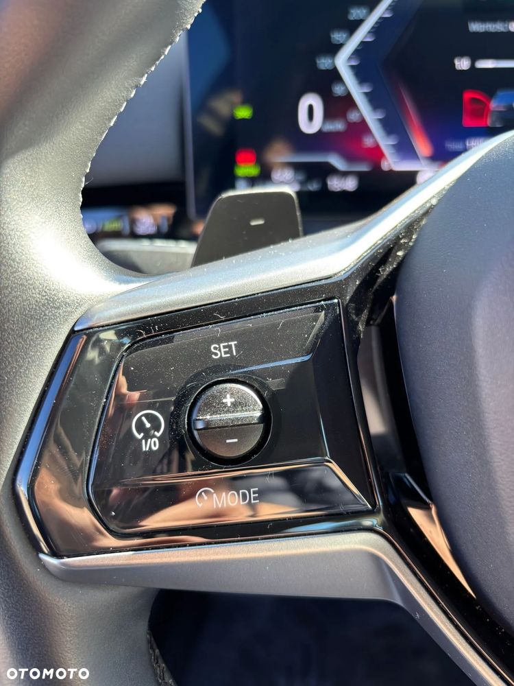 BMW Seria 5 520d xDrive - 17