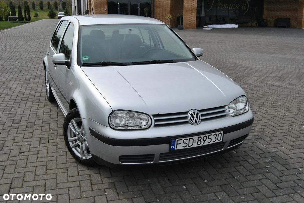 Volkswagen Golf 1.6 Comfortline - 1