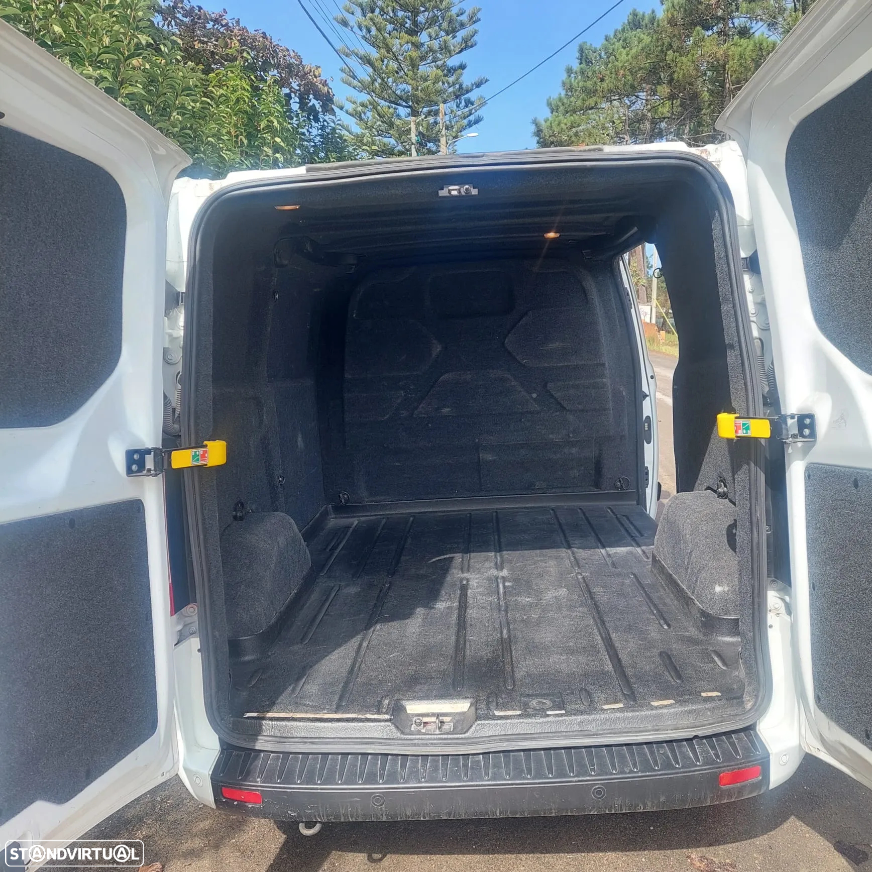 Ford Transit CUSTOM - 28