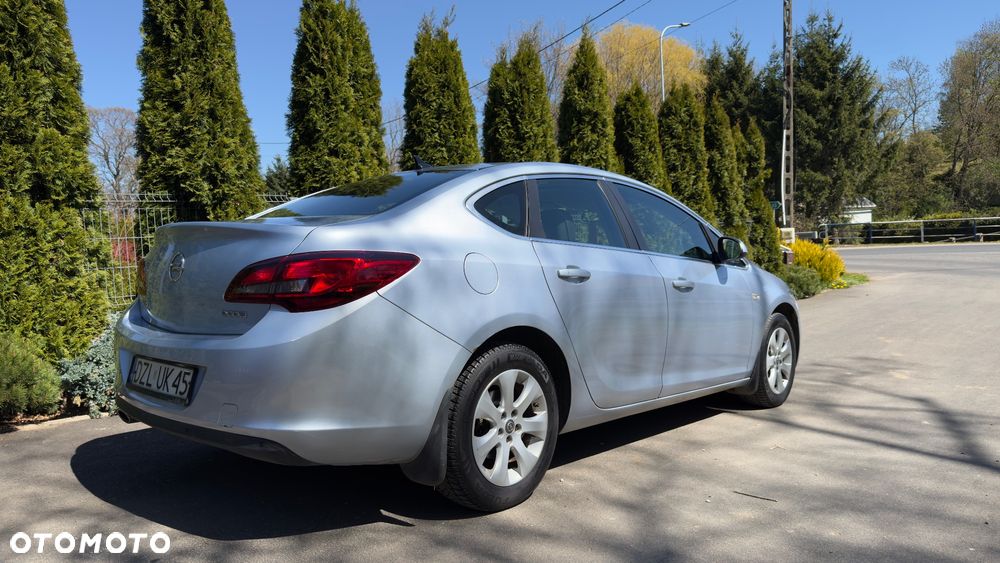 Opel Astra 1.4 T Active EU6 - 5