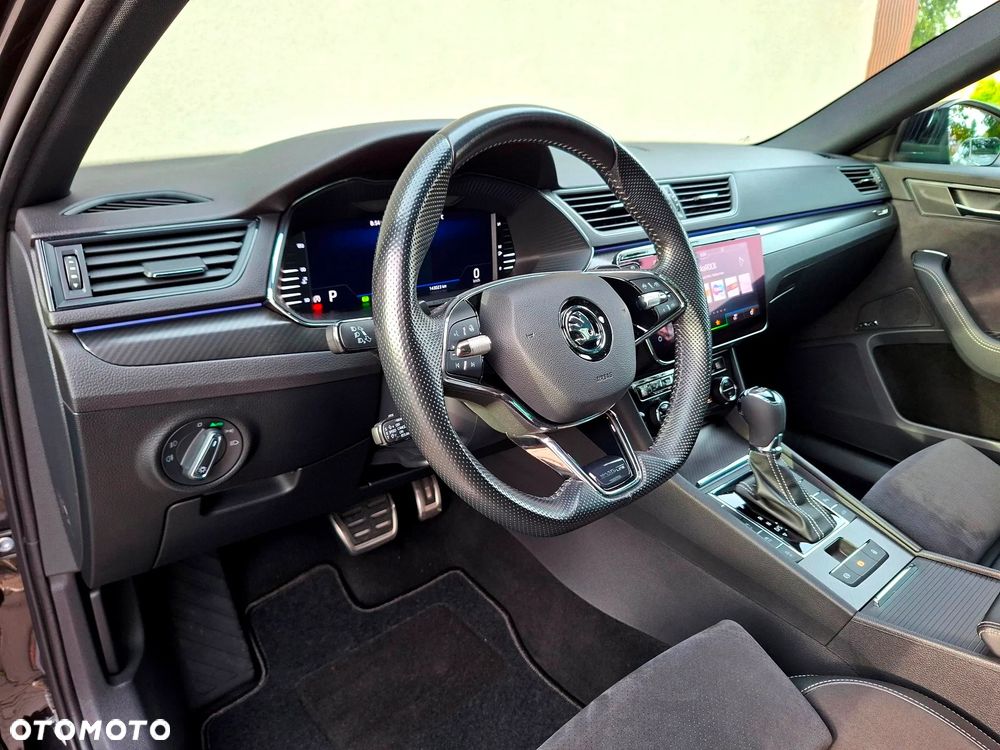 Skoda Superb 2.0 TSI DSG Sportline - 33