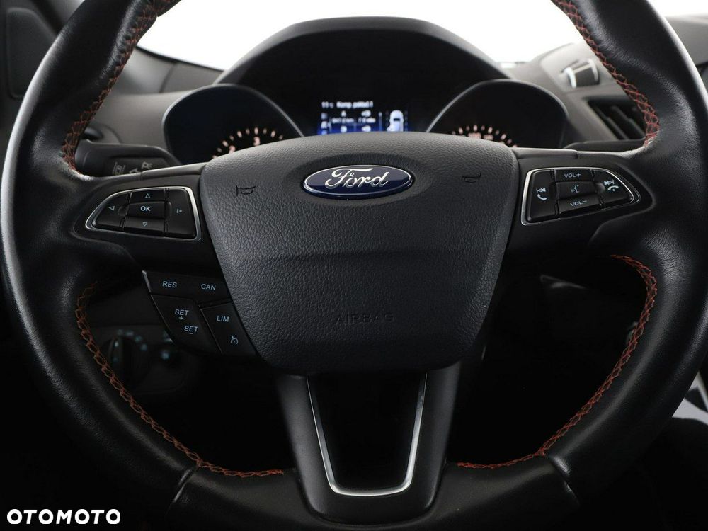 Ford Kuga 2.0 TDCi 4x2 ST-Line - 22