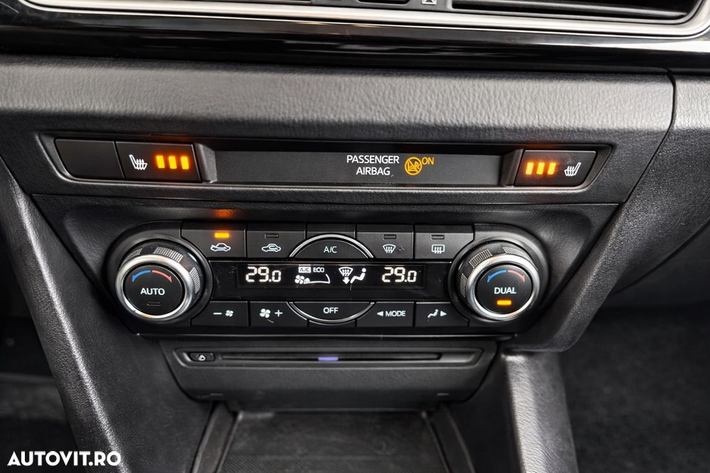 Mazda 3 SKYACTIV-G 120 NAKAMA - 11