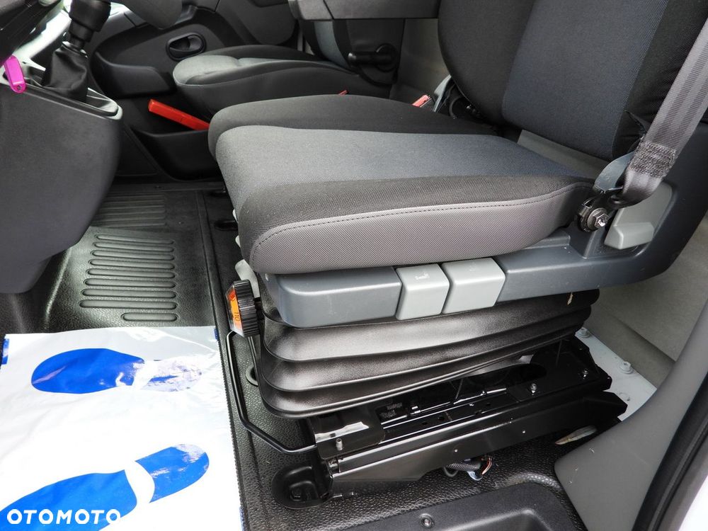 Renault MASTER PLANDEKA WINDA 8 PALET TEMPOMAT LEDY KLIMATYZACJA  145KM - 31