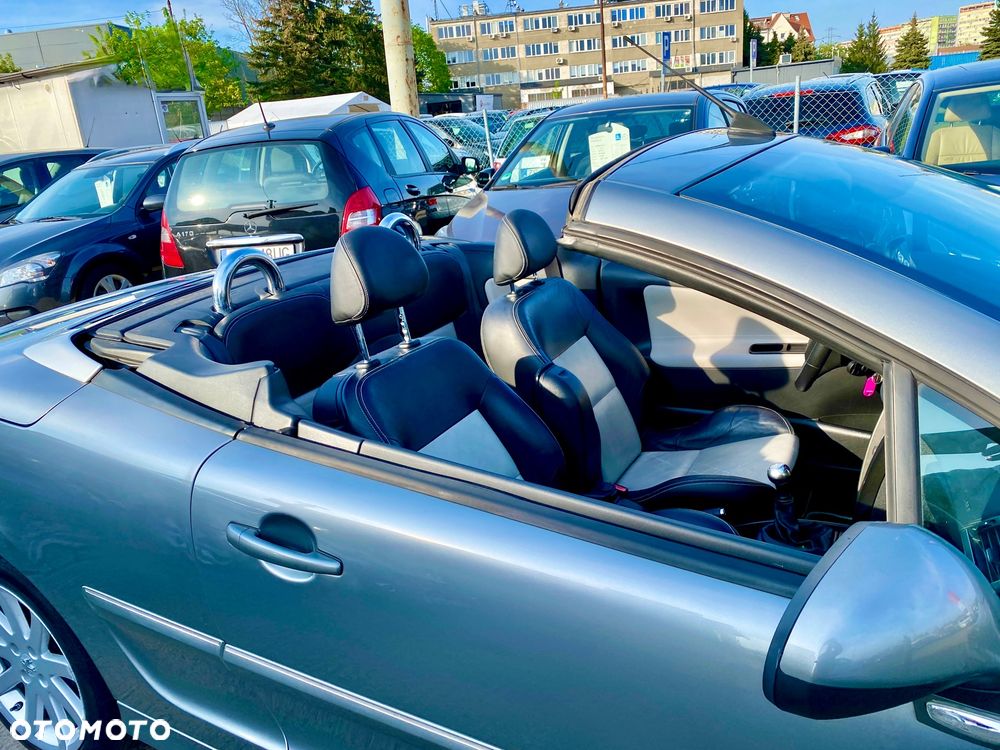 Peugeot 207 CC 1.6 Intense - 16