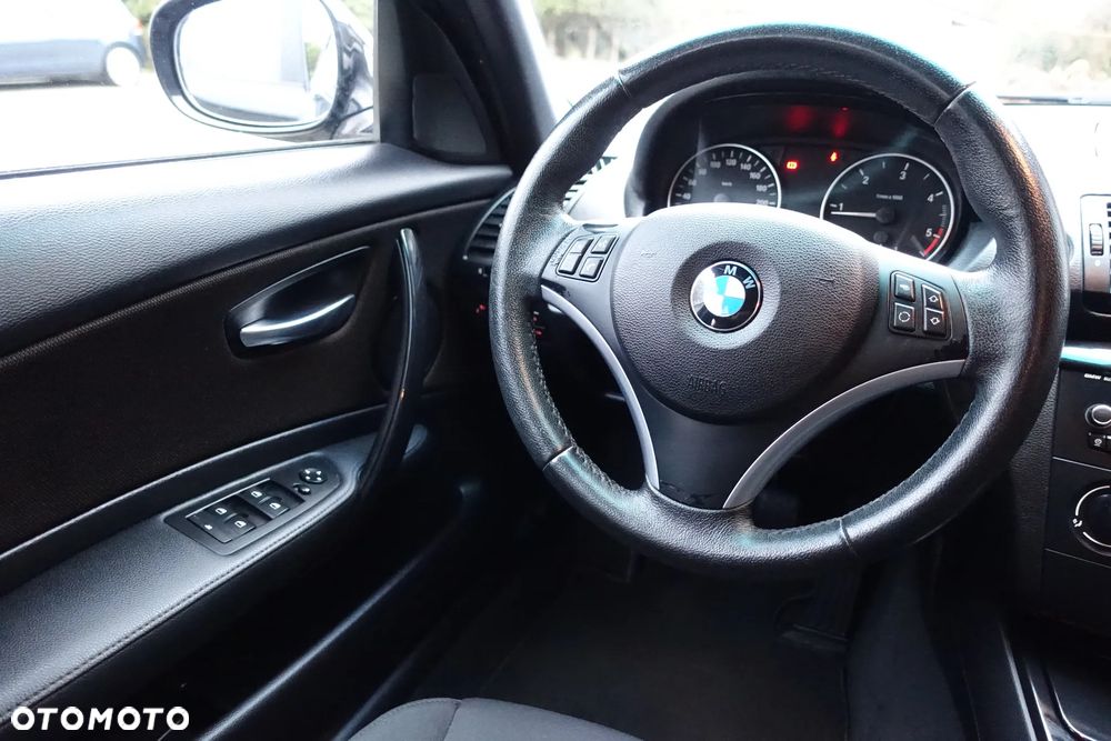 BMW Seria 1 116d - 31