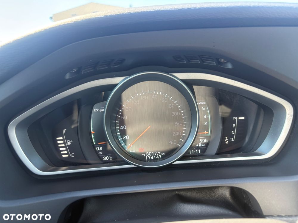 Volvo V40 D2 Drive-E Ocean Race - 6