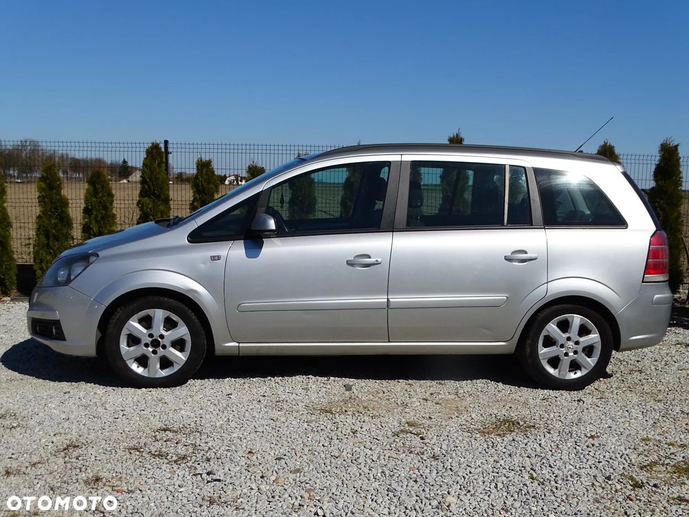 Opel Zafira 2.2 Enjoy - 19