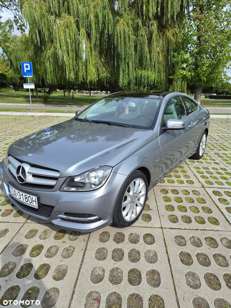 Mercedes-Benz Klasa C 180 BlueEFFICIENCY - 1