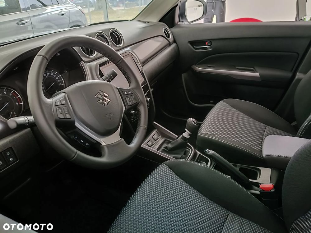 Suzuki Vitara 1.4 Boosterjet mHEV Premium Plus 2WD - 6