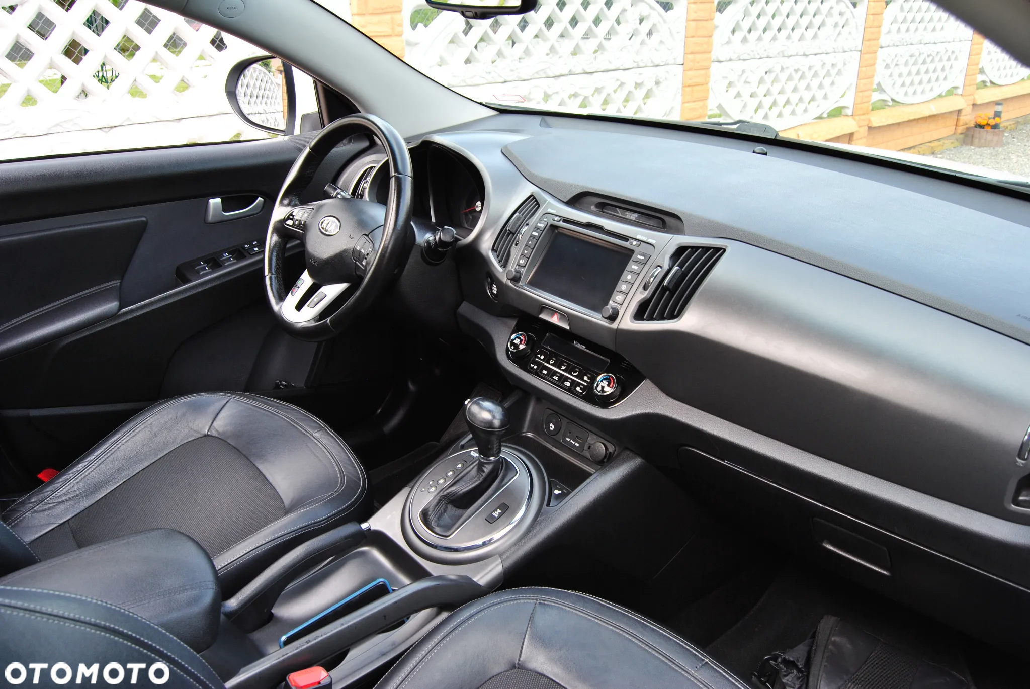 Kia Sportage 2.0 CRDI 4WD Automatik Dream-Team Edition - 9
