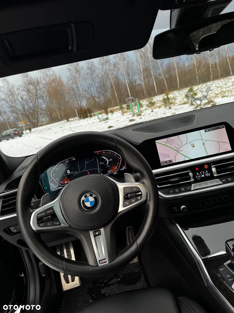 BMW Seria 3 330i xDrive M Sport - 8