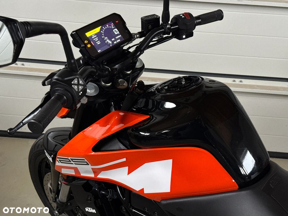 KTM Duke 125 - 32