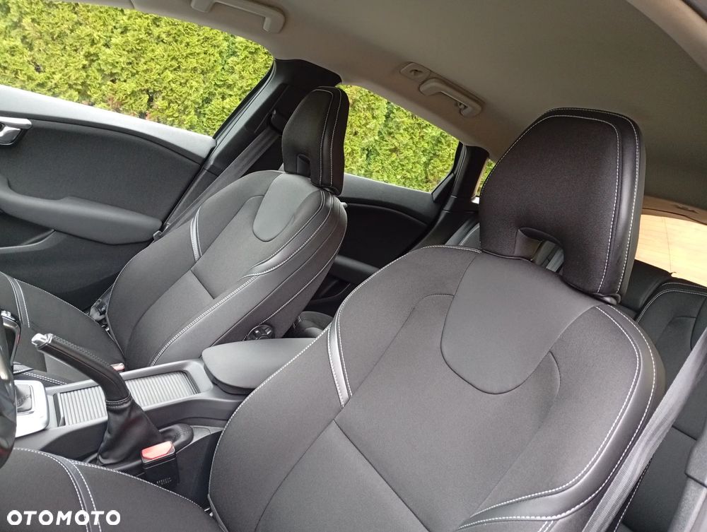 Volvo V40 - 13