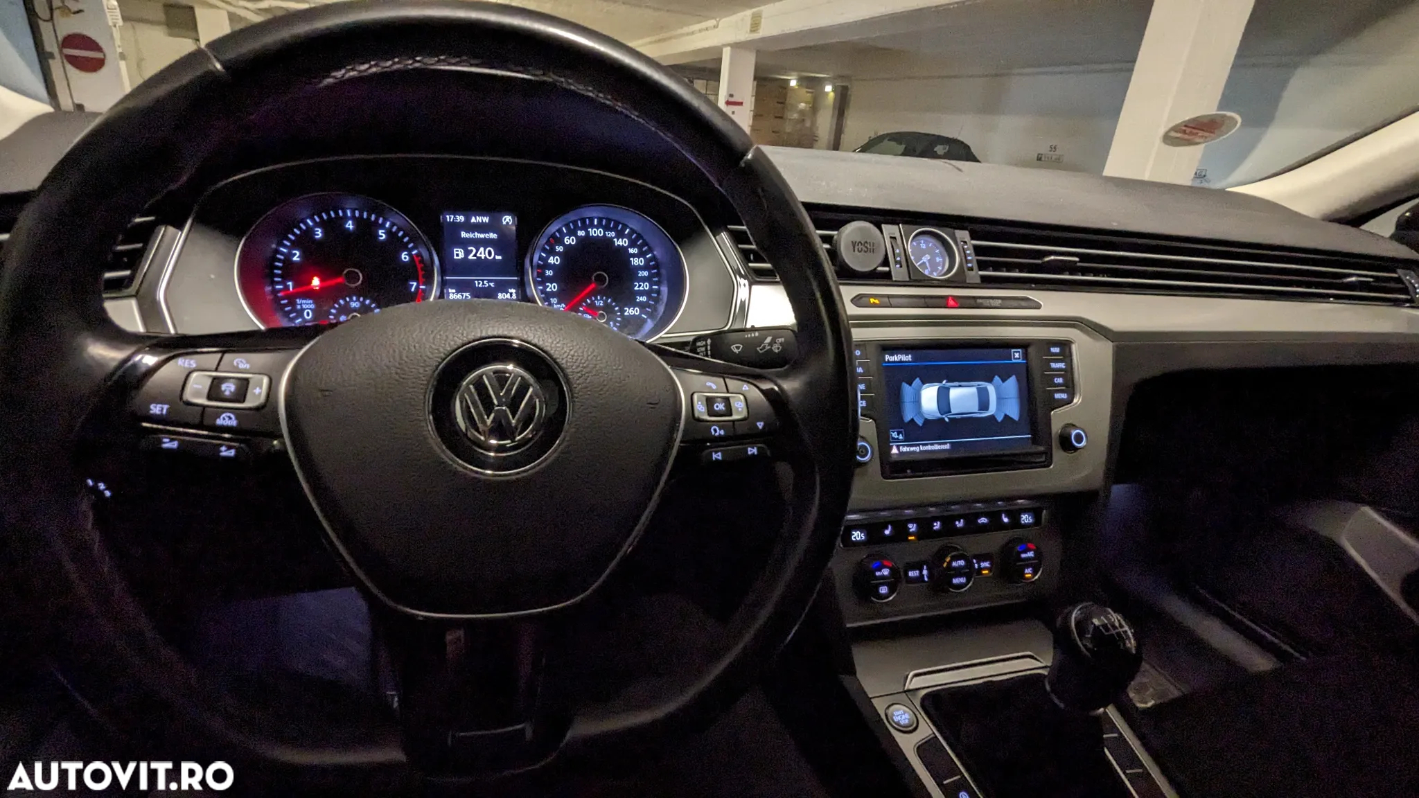 Volkswagen Passat 1.5 TSI ACT Advance - 8