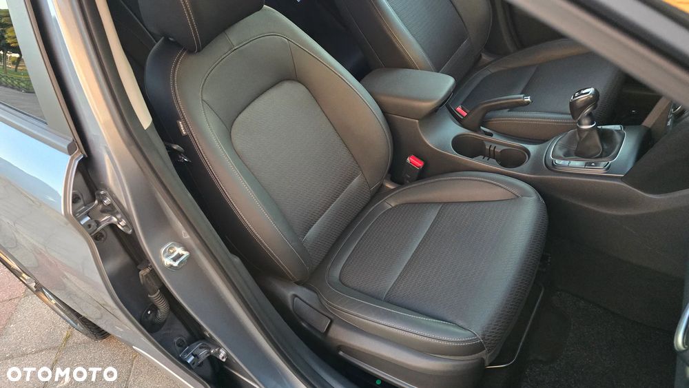 Hyundai Kona - 27