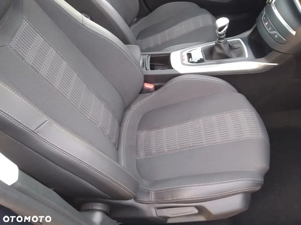 Peugeot 308 1.5 BlueHDi Allure S&S - 18