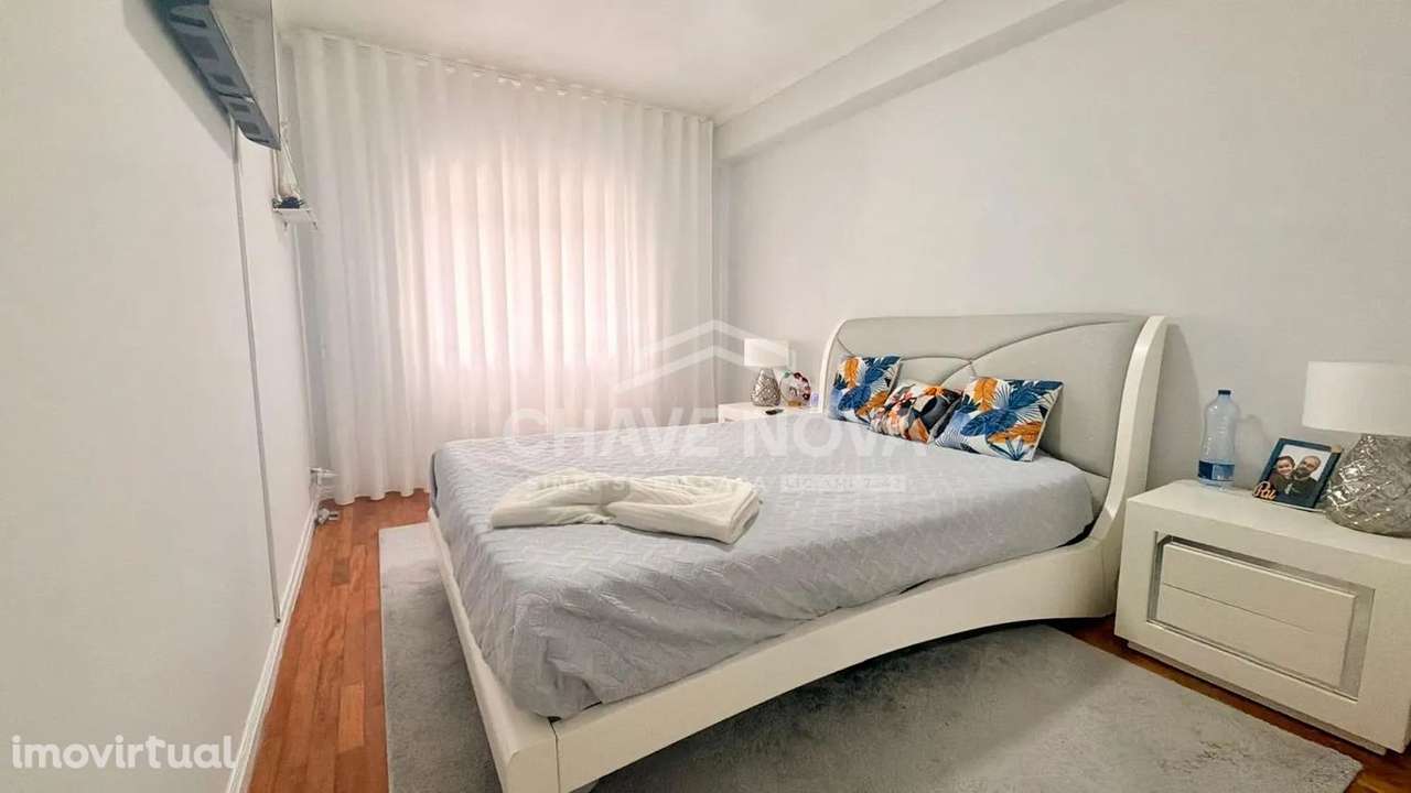 T2 c/ Garagem Box em Canelas - Grande imagem: 5/21