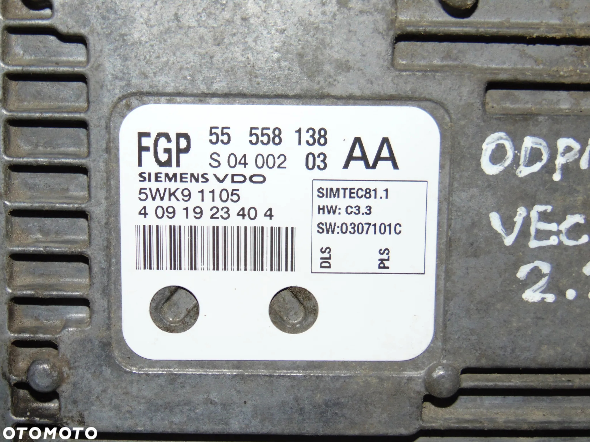ODPALANY komputer sterownik silnika 55558138 5WK91105 Opel Vectra C Signum benzyna 2.2 - 2