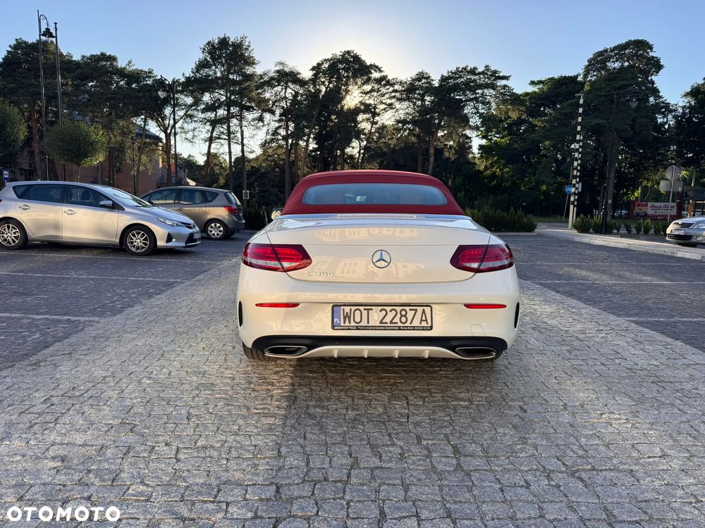 Mercedes-Benz Klasa C 300 9G-TRONIC - 6
