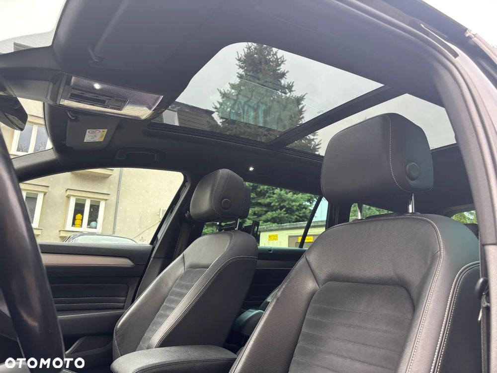 Volkswagen Passat 2.0 TDI SCR DSG Elegance - 16