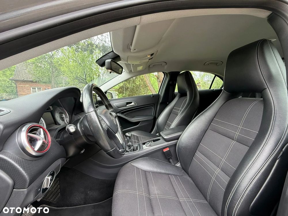 Mercedes-Benz Klasa A 180 (BlueEFFICIENCY) - 17