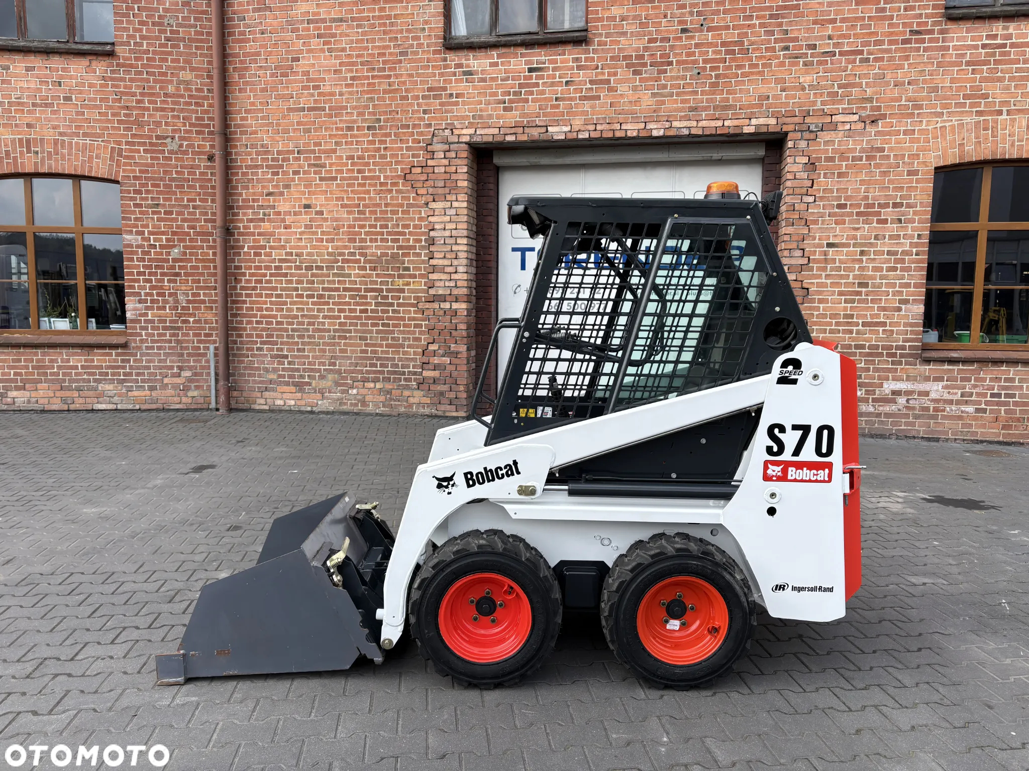 Bobcat S70 - 2