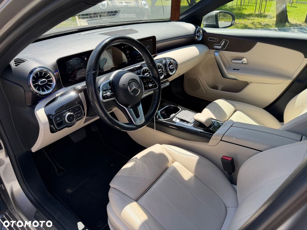 Mercedes-Benz Klasa A 220 7G-DCT Style - 9