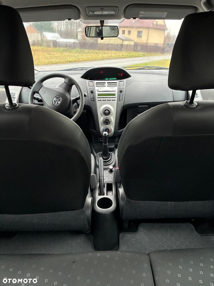 Toyota Yaris 1.0 Luna A/C - 9