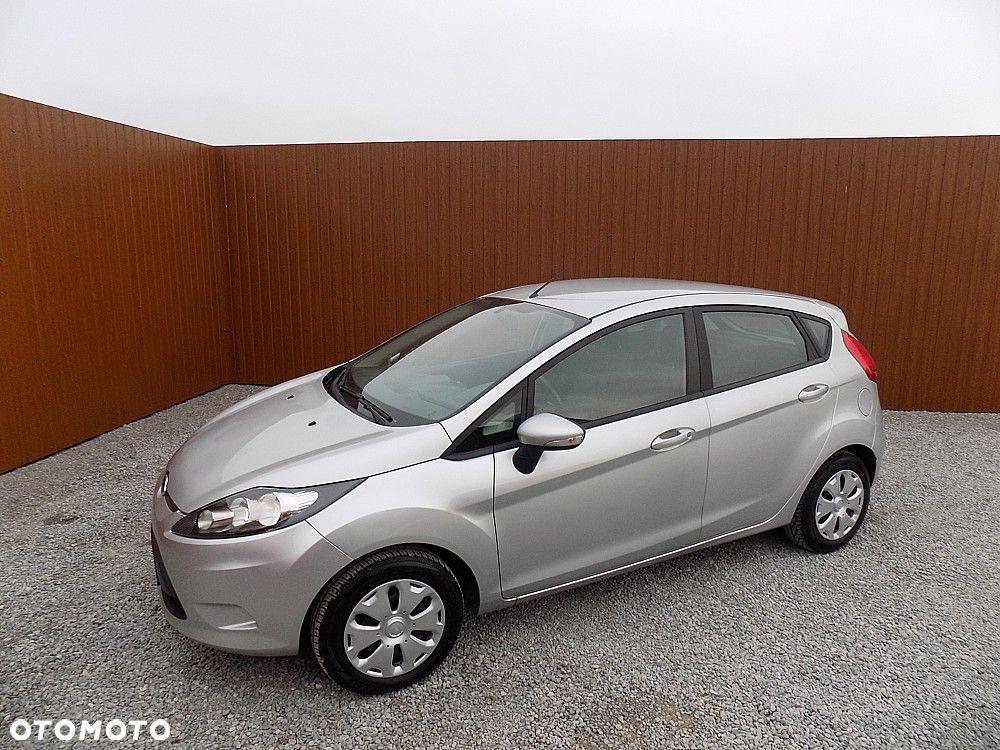 Ford Fiesta 1.25 Champions Edition - 27