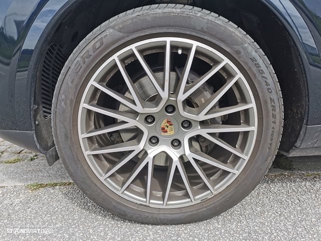 Porsche Cayenne E-Hybrid Platinum Edition - 26