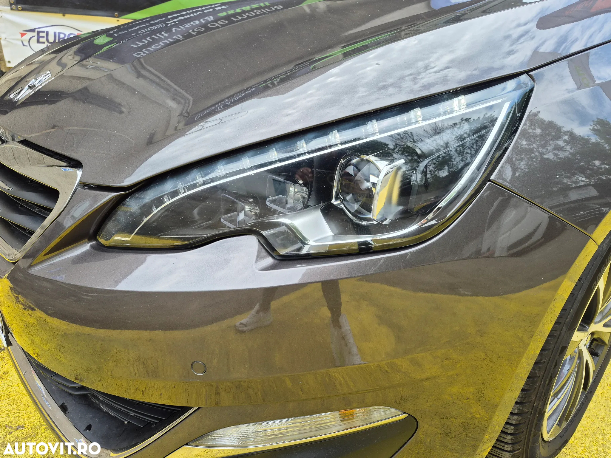 Peugeot 308 1.2 L PureTech Turbo Allure - 17