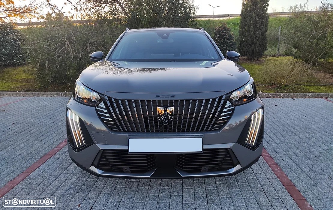 Peugeot e-2008 54 kWh Allure - 2