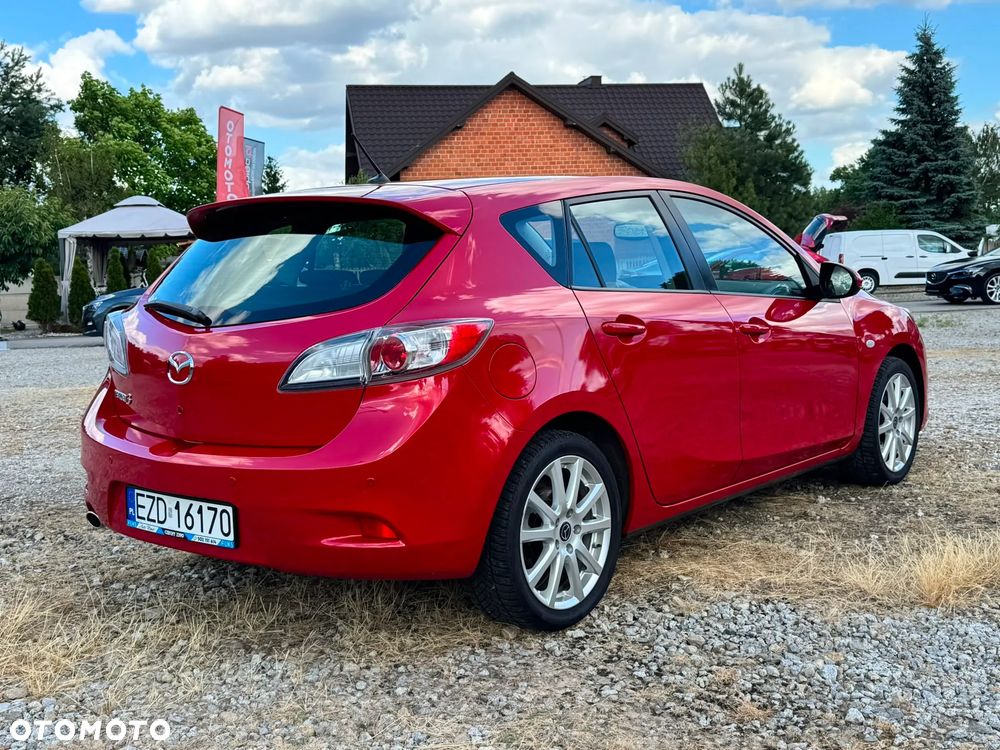 Mazda 3 1.6 Exclusive + - 11