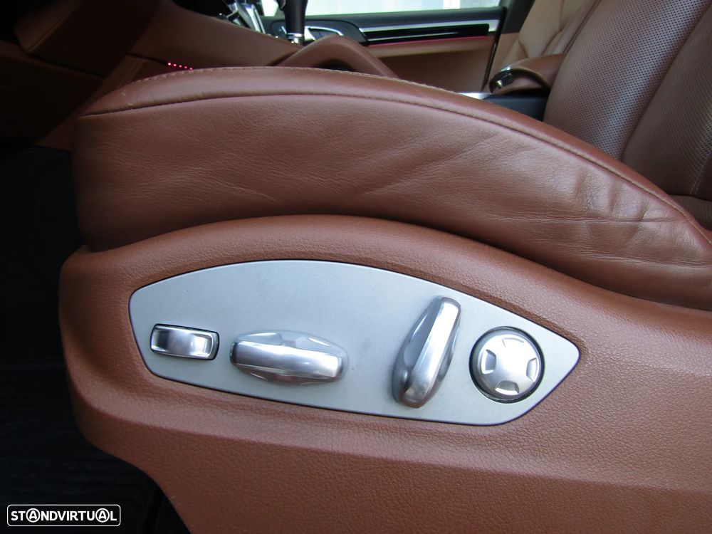 Porsche Cayenne S E-Hybrid - 15