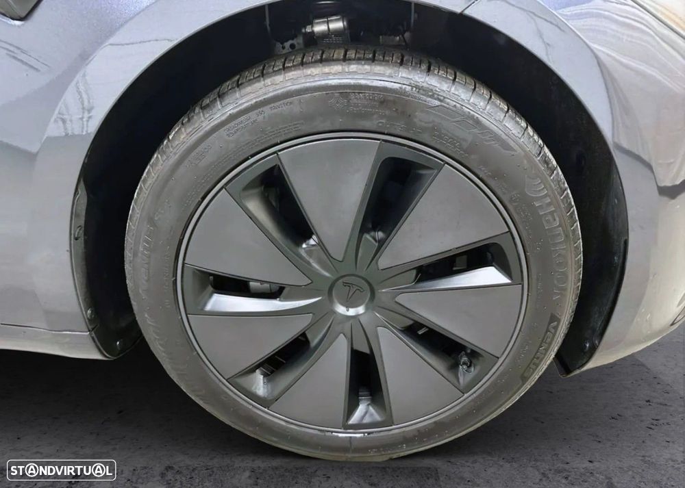 Tesla Model 3 - 8