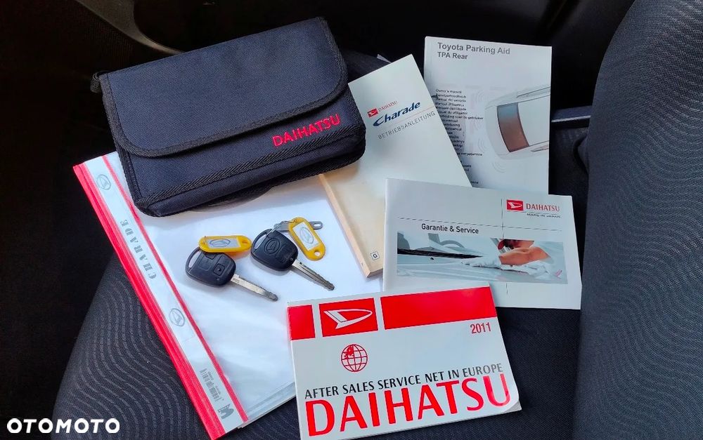 Daihatsu Charade Standard - 40