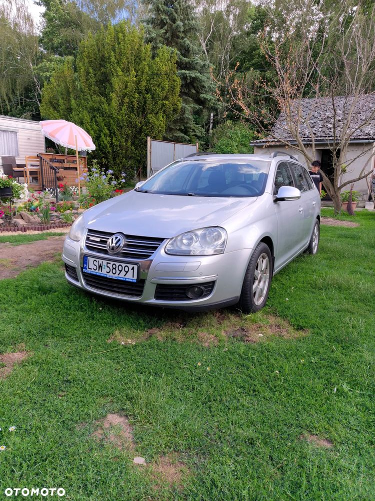 Volkswagen Golf 1.9 TDI DPF Edition BlueMotion - 2